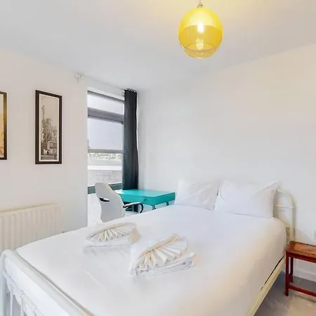 Modernistic 2-Bedroom Flat In Shadwell Londres Extérieur photo