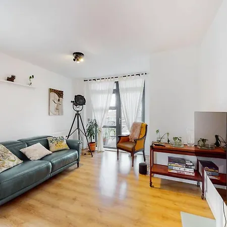 Modernistic 2-Bedroom Flat In Shadwell Londres Extérieur photo